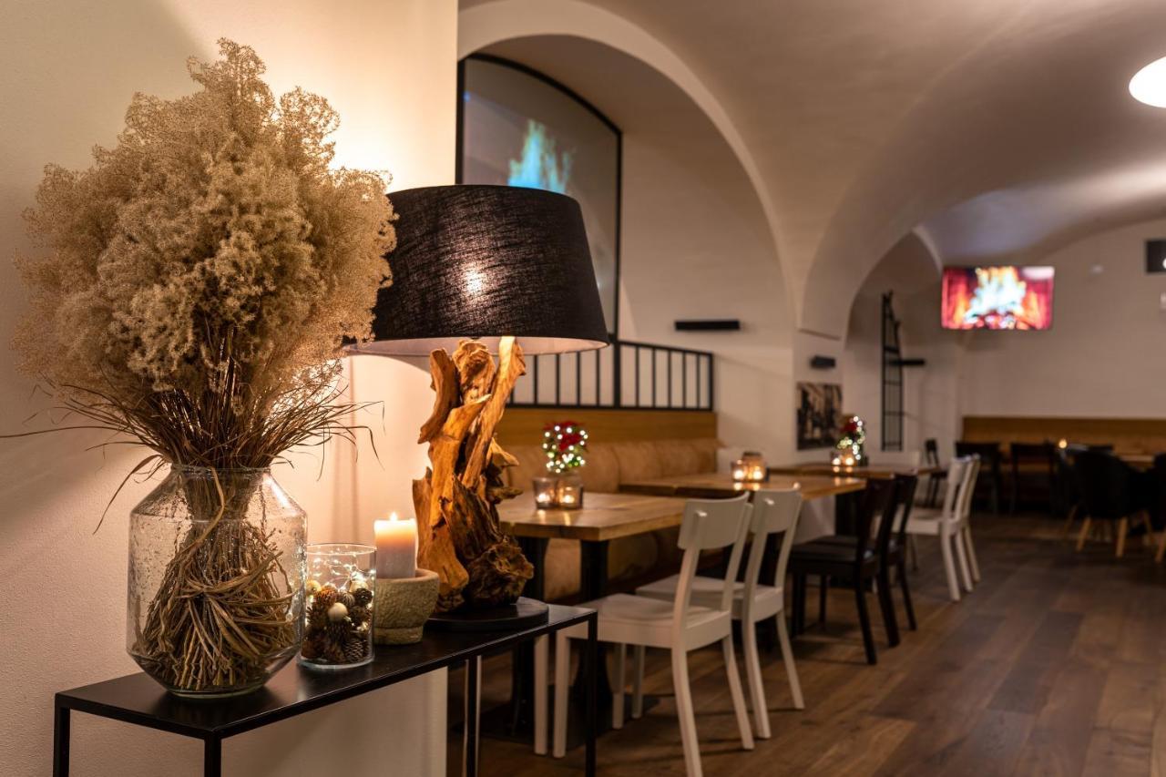 Hotel Pansky Pivovar Holesov ภายนอก รูปภาพ