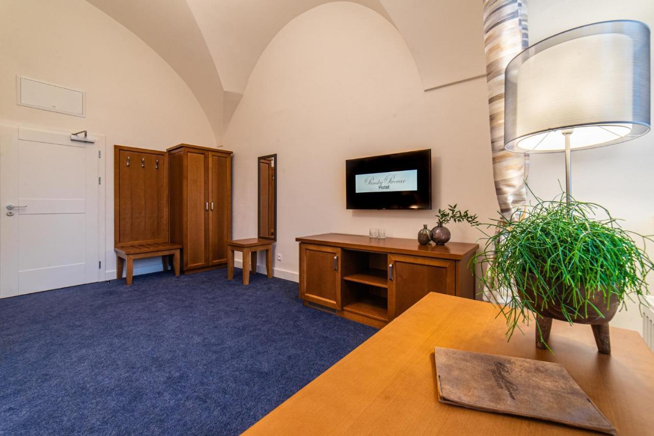 Hotel Pansky Pivovar Holesov ภายนอก รูปภาพ